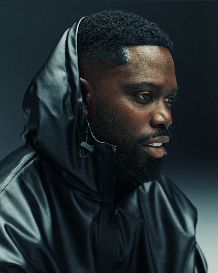 Twin Sisters (ft. Skrapz)